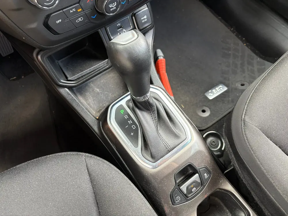 Jeep Renegade 1.3T-e Limited automaat uit 2019, foto 16