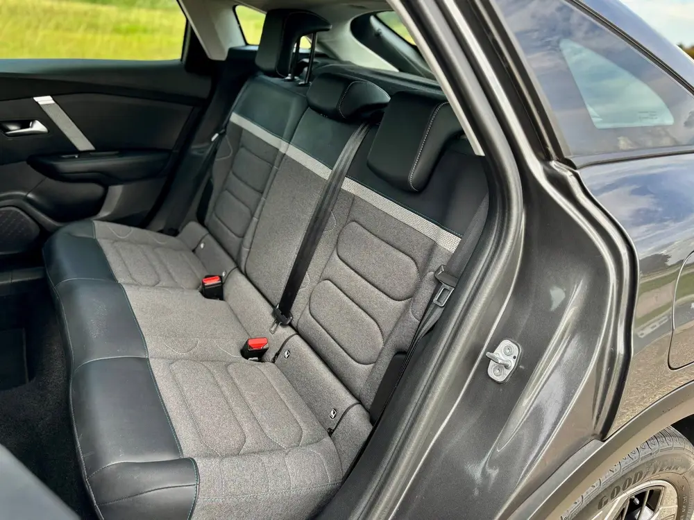 Citroën C4 Citroen C4 1.2 Puretech Shine Aut uit 2023, foto 7