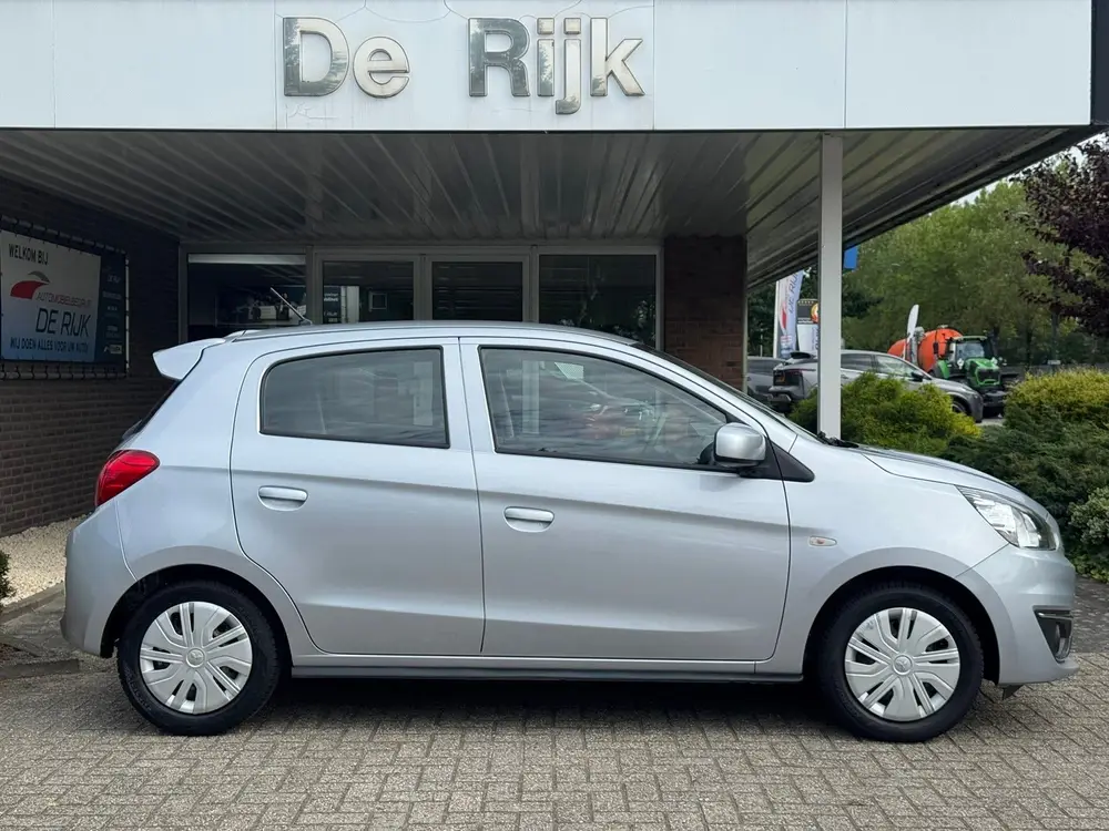 Mitsubishi Space Star 1.0 Cool+ uit 2019, foto 6