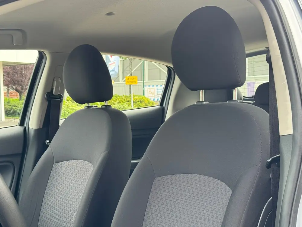 Mitsubishi Space Star 1.0 Cool+ uit 2019, foto 8