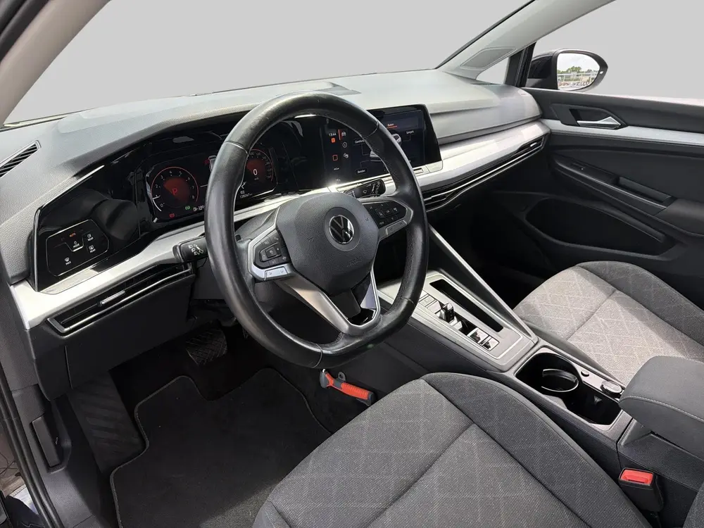 Volkswagen Golf Variant LIFE 1.0 TSI 110PK DSG NAVI 20 INCH uit 2022, foto 10