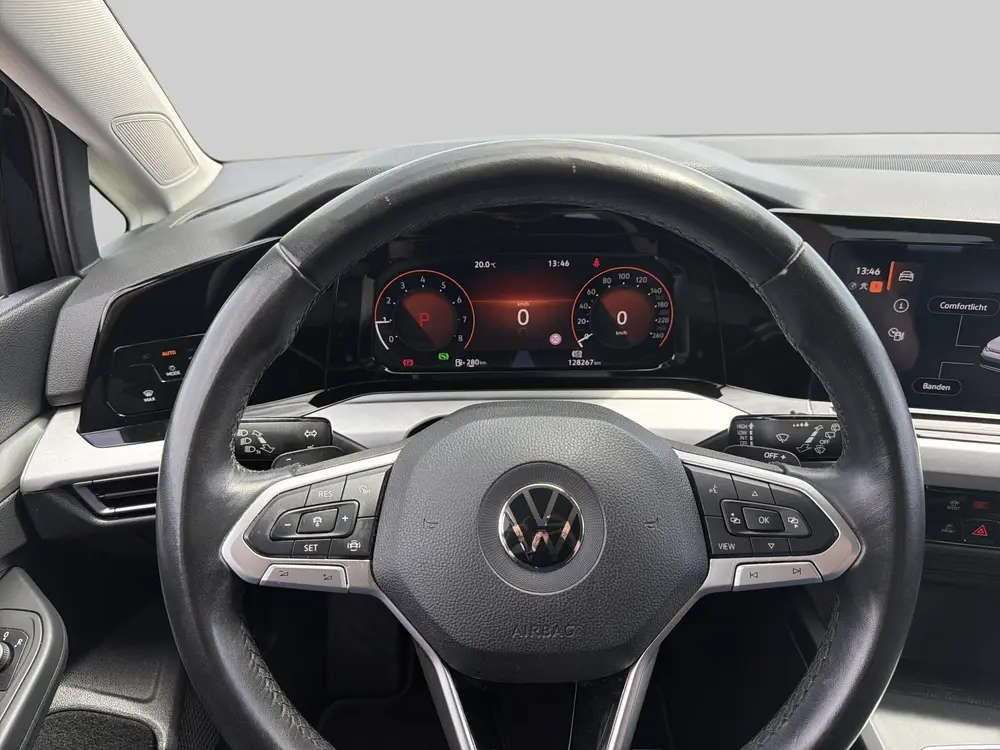 Volkswagen Golf Variant LIFE 1.0 TSI 110PK DSG NAVI 20 INCH uit 2022, foto 12