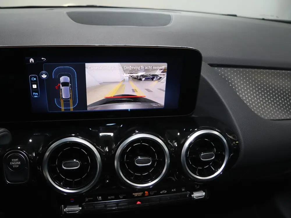 Mercedes-Benz B-Klasse 250 e Luxury Line uit 2025, foto 12