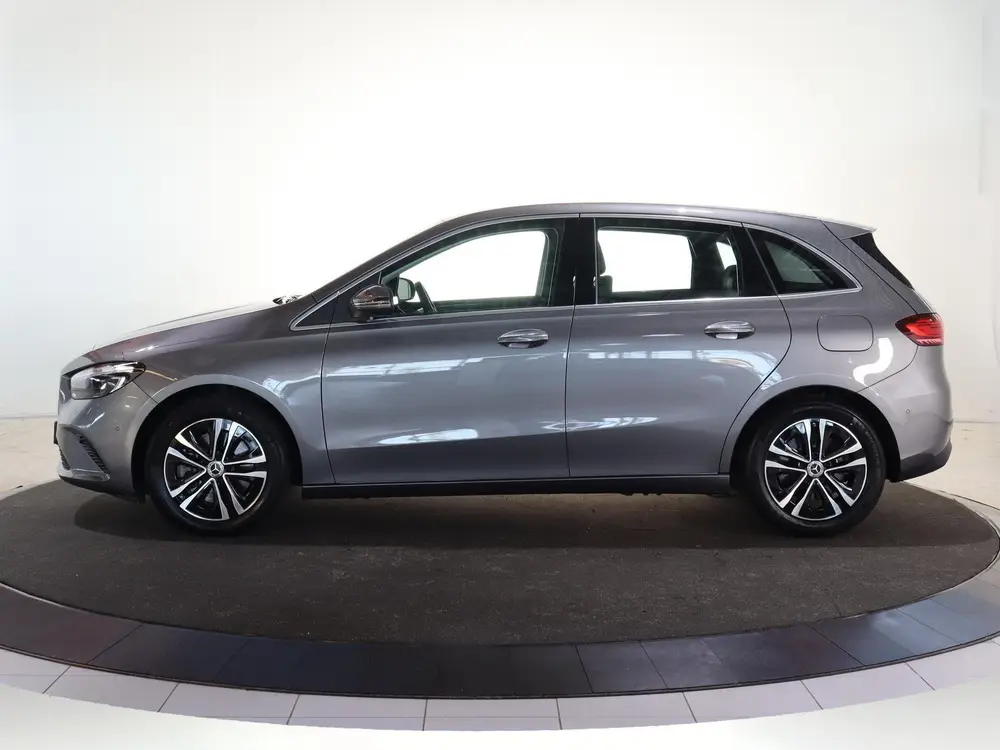 Mercedes-Benz B-Klasse 250 e Luxury Line uit 2025, foto 5