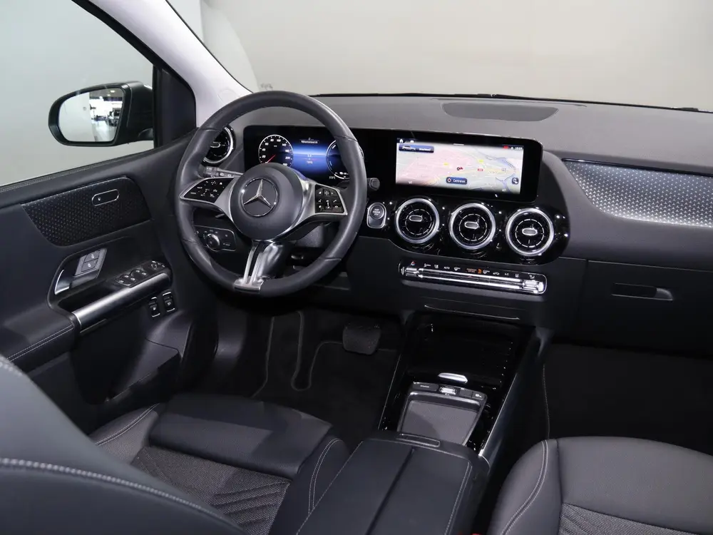 Mercedes-Benz B-Klasse 250 e Luxury Line uit 2025, foto 7