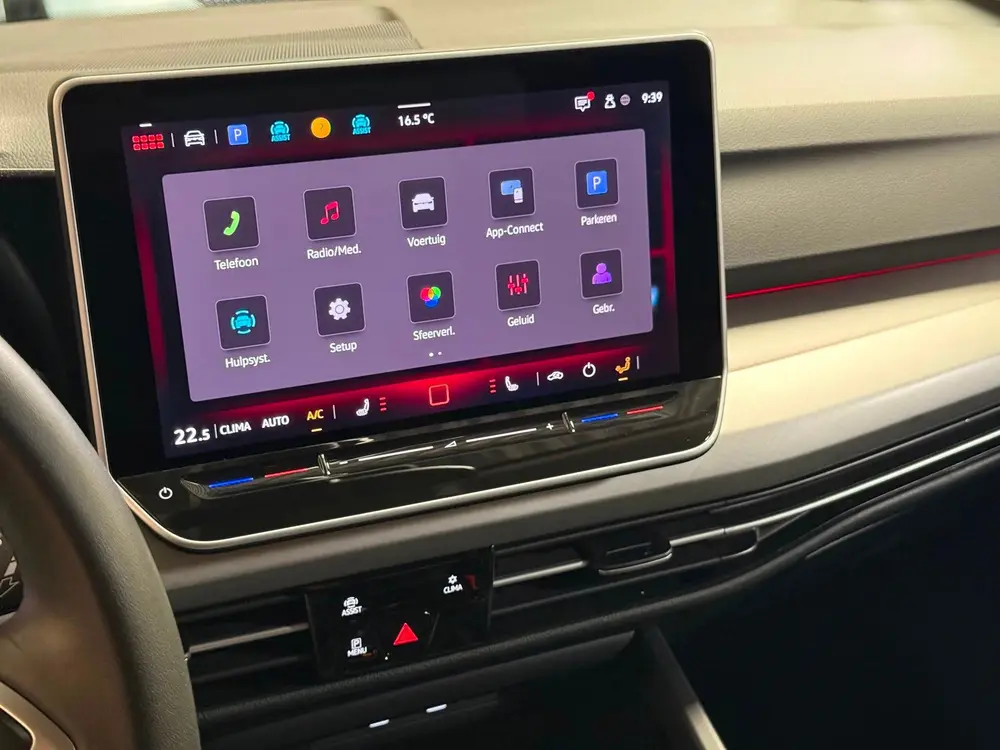 Volkswagen Golf 1.5 eTSI Life Edition | Stoel/Stuurverwarmin uit 2025, foto 19