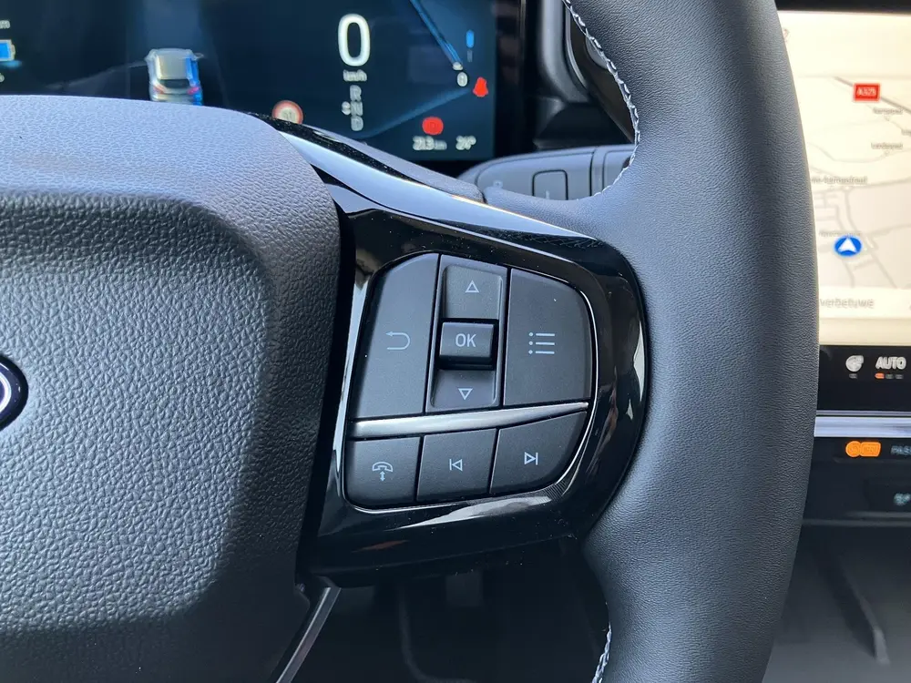 Ford Puma Gen-E 44 kWh Navigatie uit 2025, foto 12