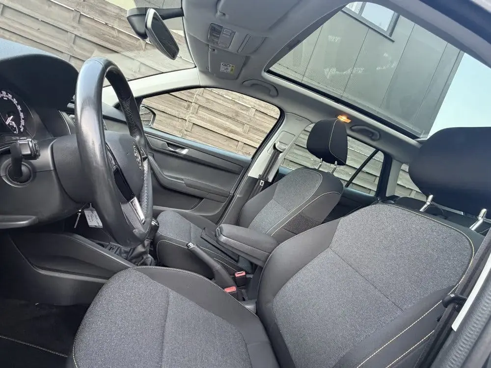 Skoda Fabia 1.0 Business Edition uit 2019, foto 6