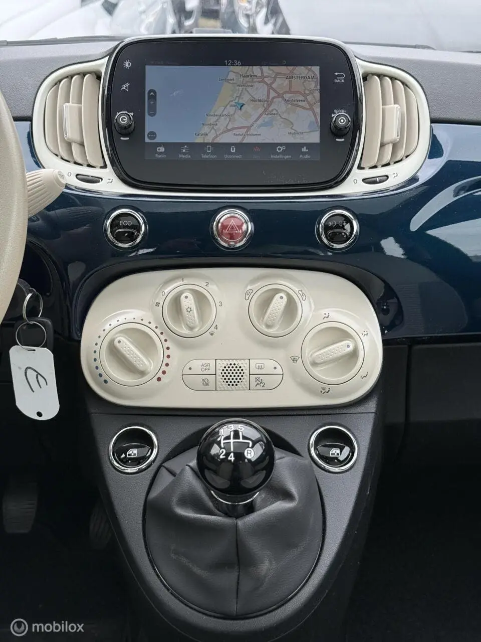 Fiat 500 0.9 TwinAir Collezione Pano / PDC / NAVI / CARPLAY uit 2019, foto 20