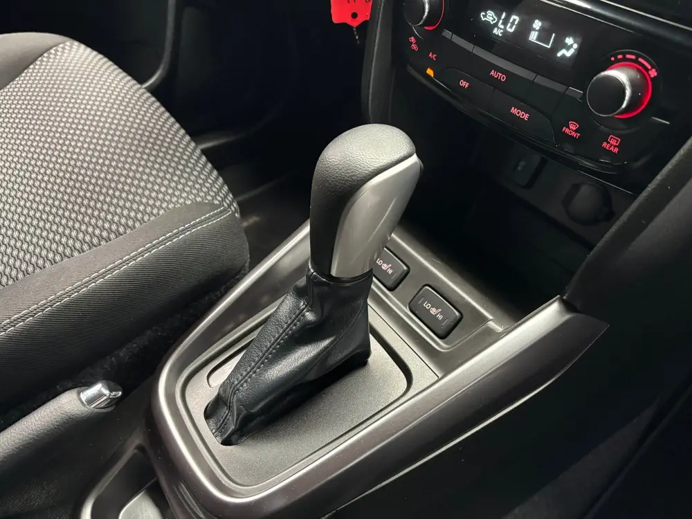 Suzuki Vitara 1.4 Boosterjet Select / Camera / Navigatie / A uit 2019, foto 14