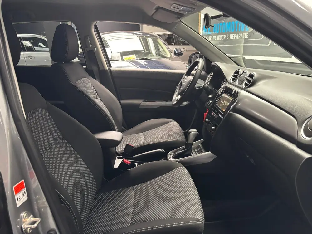 Suzuki Vitara 1.4 Boosterjet Select / Camera / Navigatie / A uit 2019, foto 15