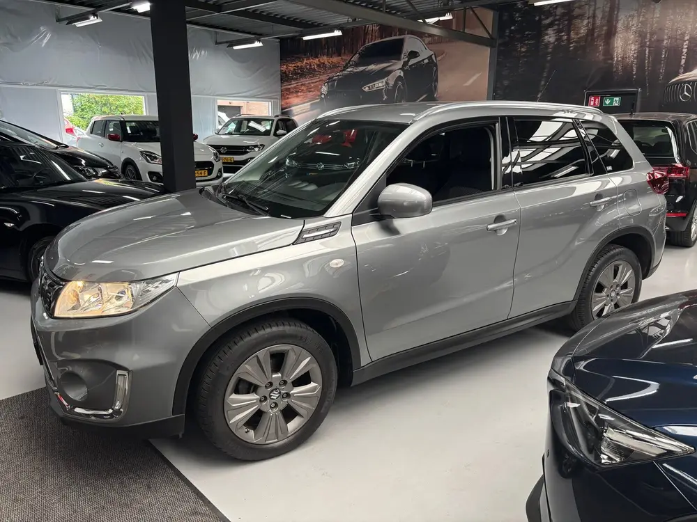 Suzuki Vitara 1.4 Boosterjet Select / Camera / Navigatie / A uit 2019, foto 2