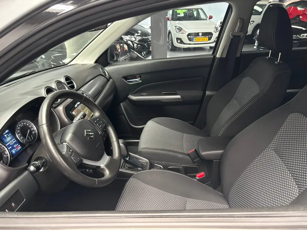 Suzuki Vitara 1.4 Boosterjet Select / Camera / Navigatie / A uit 2019, foto 20