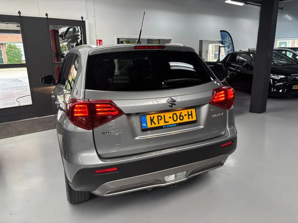 Suzuki Vitara 1.4 Boosterjet Select / Camera / Navigatie / A uit 2019, foto 4