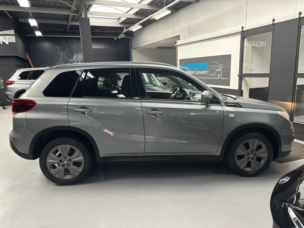Suzuki Vitara 1.4 Boosterjet Select / Camera / Navigatie / A uit 2019, foto 6