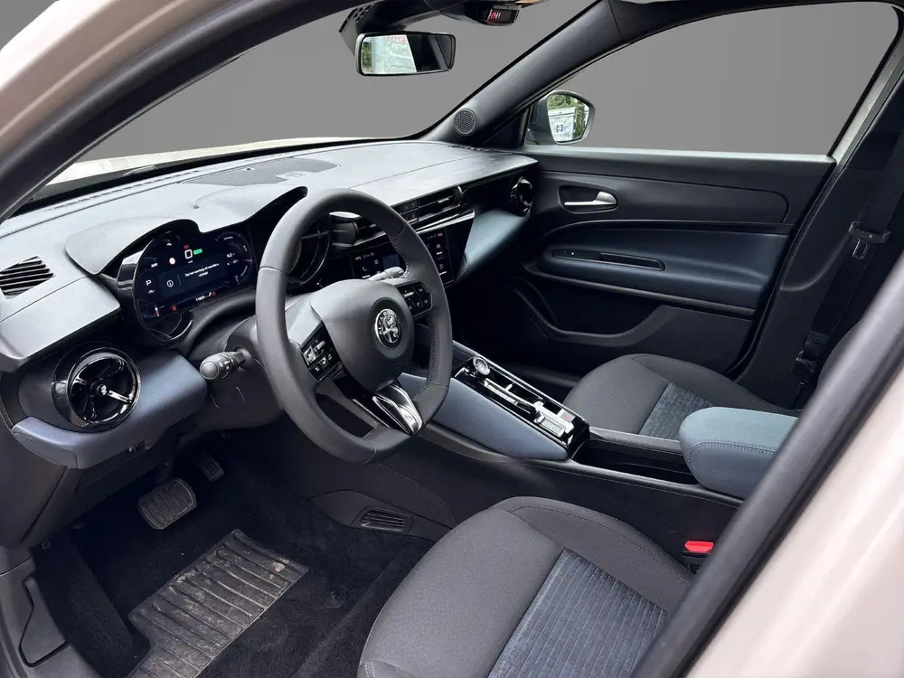 Alfa Romeo Junior Elettrica 54 kWh uit 2025, foto 3