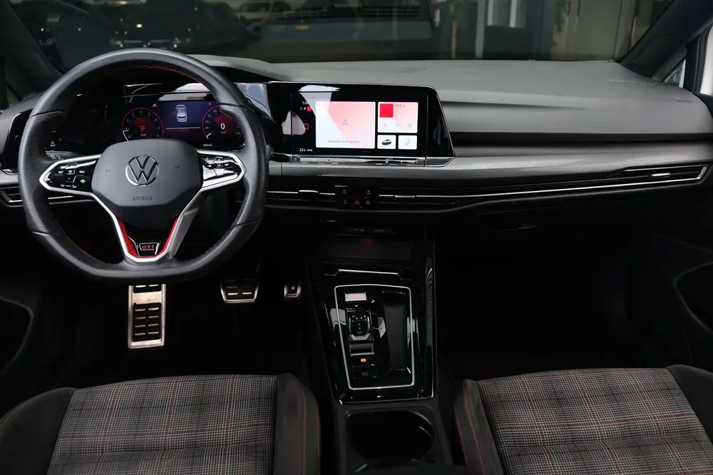 Volkswagen Golf 8 2.0 TSI GTI 245PK DSG Pano Led ACC Trekhaa uit 2024, foto 11