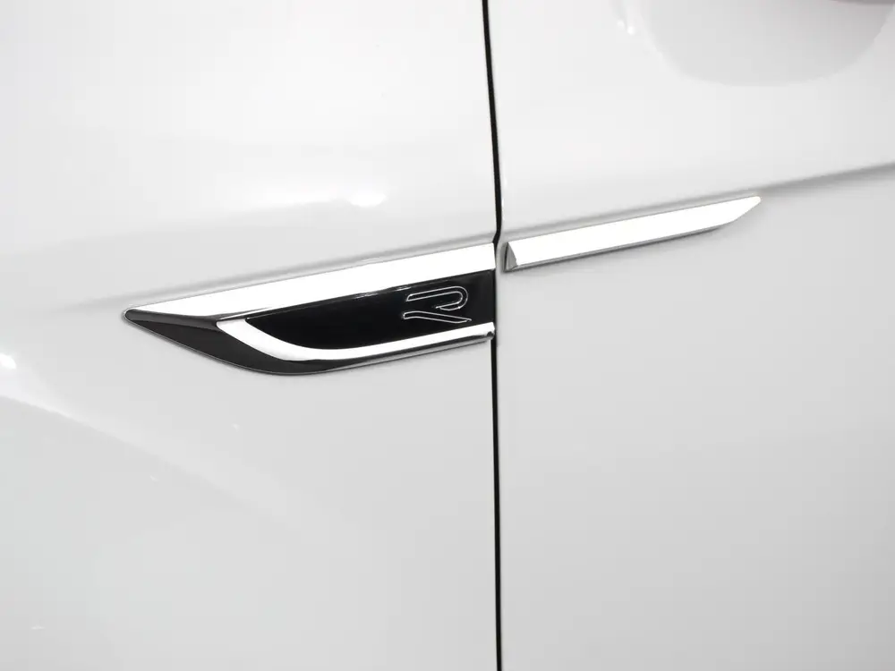 Volkswagen T-Roc 1.5 TSI 150pk Automaat R-Line Edition Navig uit 2025, foto 14