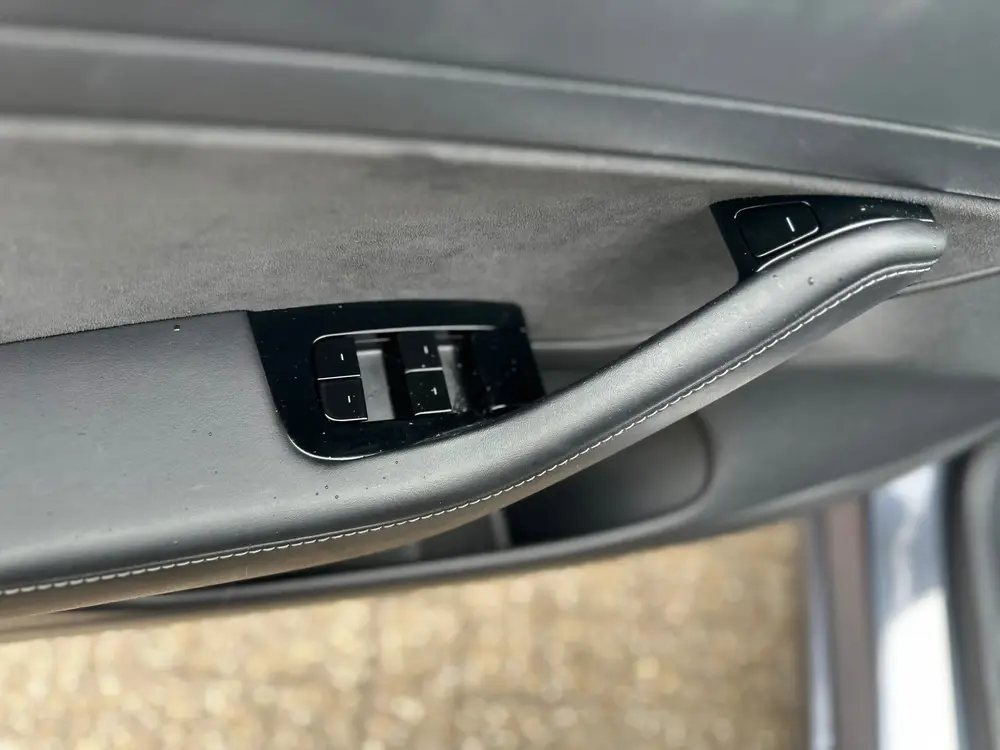 Tesla Model 3 Standard RWD Plus 60 kWh, SOH %84 uit 2019, foto 10