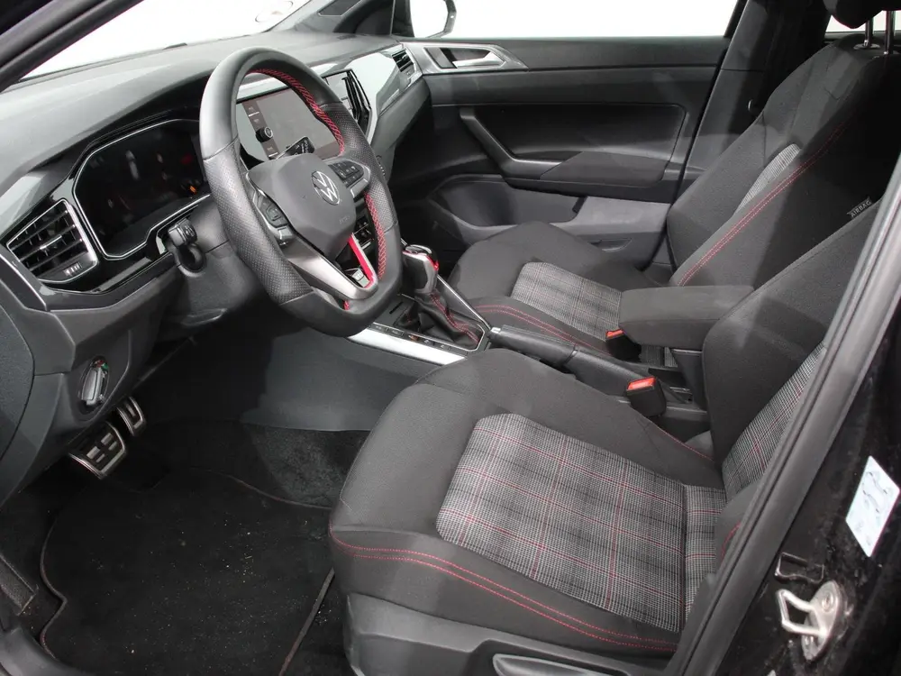 Volkswagen Polo 2.0 TSI GTI 207pk Automaat Digitale Cockpit uit 2024, foto 2