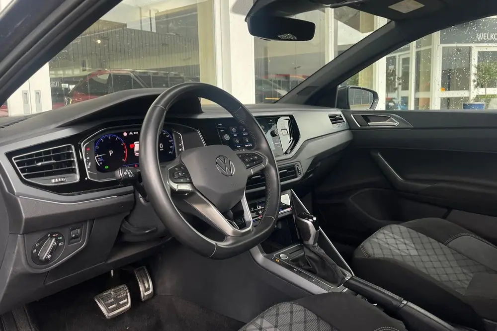 Volkswagen Polo 1.0 TSI R-Line AUTOMAAT | CAMERA | ADAPTIVE uit 2025, foto 2