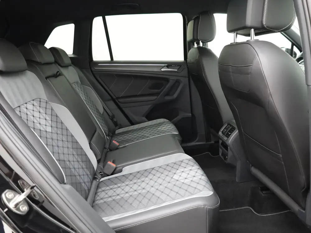 Volkswagen Tiguan 1.5 TSI R-Line Business | Black Style | He uit 2023, foto 18
