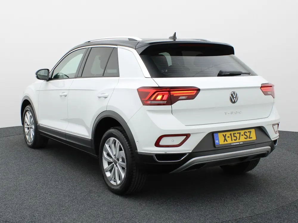 Volkswagen T-Roc 1.5 TSI Style | IQ Light | Camera | Stoelve uit 2023, foto 5