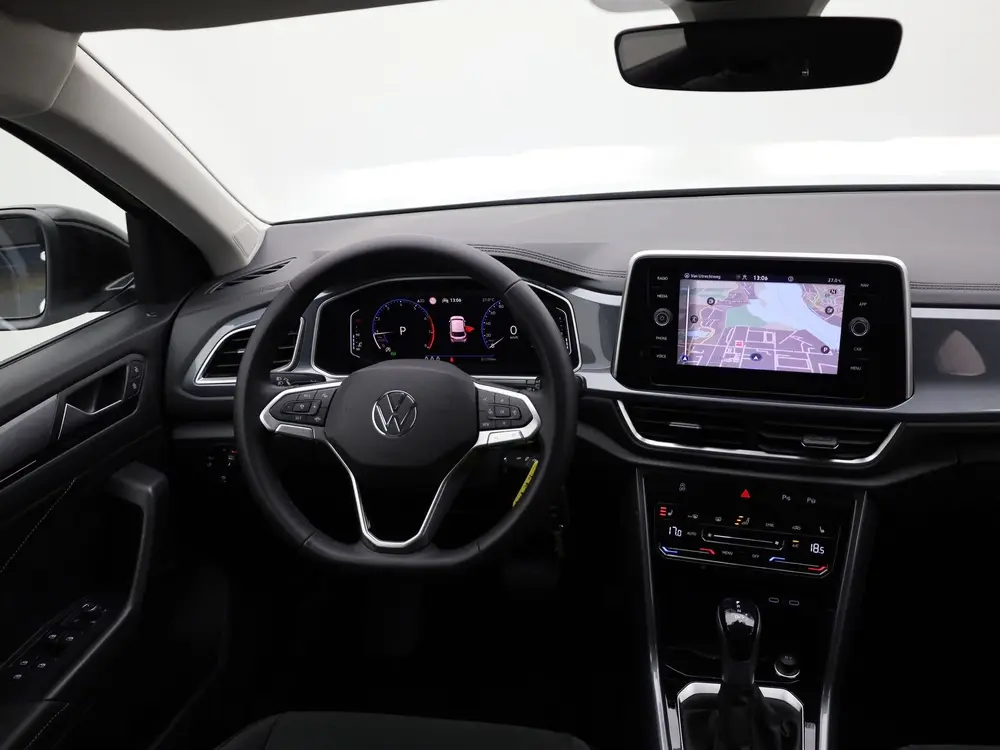 Volkswagen T-Roc 1.5 TSI Style | IQ Light | Camera | Stoelve uit 2023, foto 8