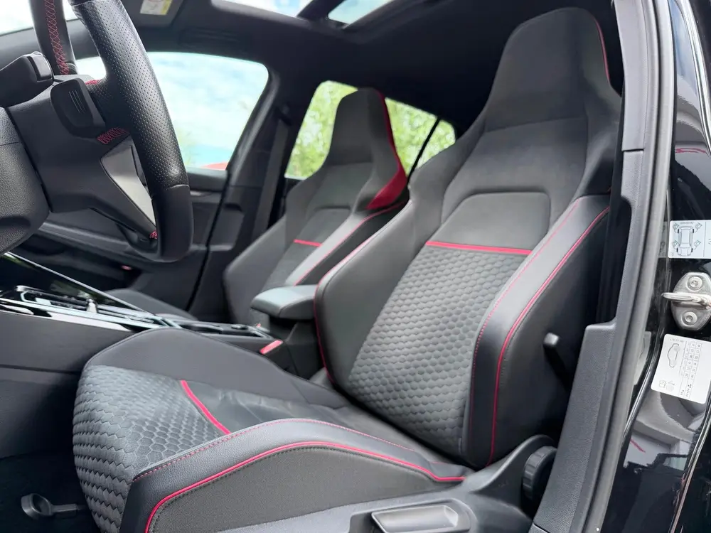 Volkswagen Golf 2.0 TSI GTI Clubsport Pano/Camera/Acc uit 2022, foto 10