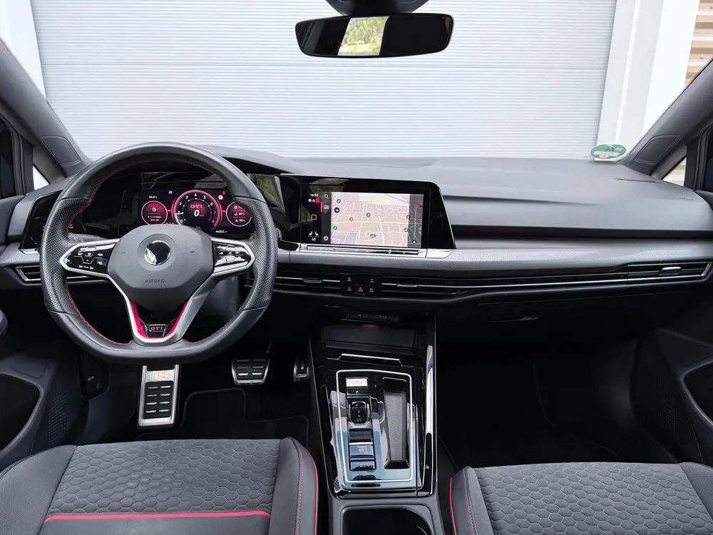 Volkswagen Golf 2.0 TSI GTI Clubsport Pano/Camera/Acc uit 2022, foto 9