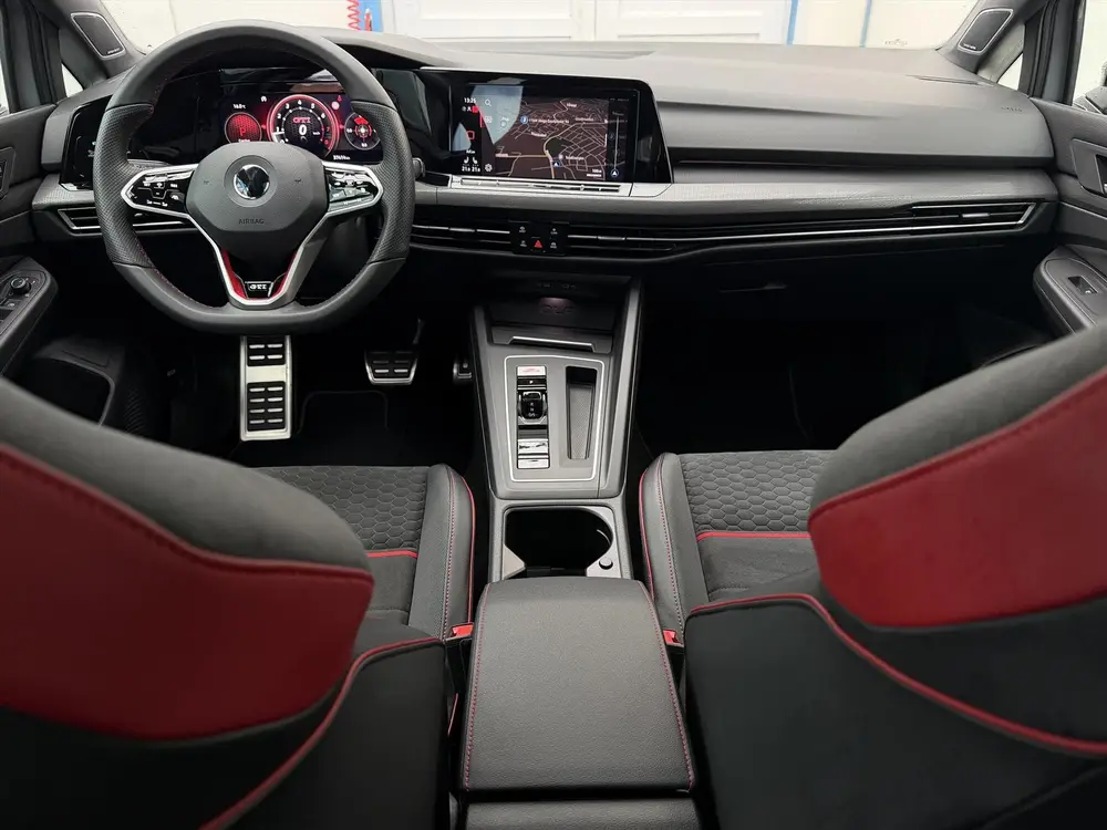 Volkswagen Golf 8 2.0 TSI GTI Clubsport 300PK / Pano / Nürb uit 2021, foto 8