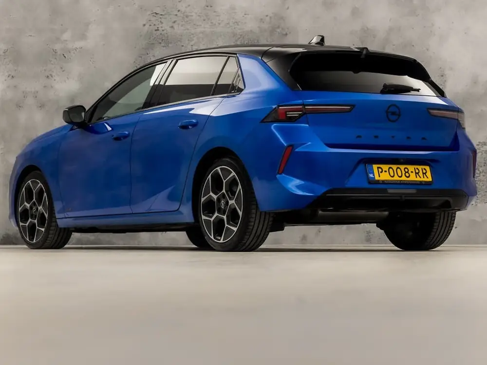 Opel Astra 1.2 Turbo Ultimate Automaat (PANORAMADAK, 1e EIGE uit 2022, foto 3