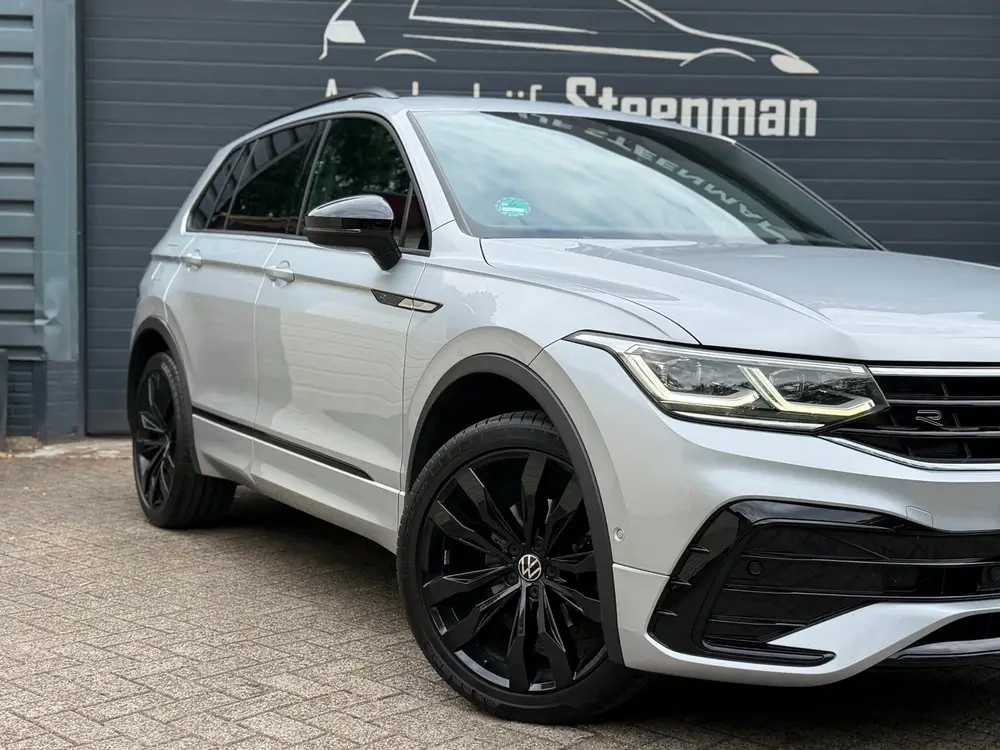 Volkswagen Tiguan 1.5 TSI R-Line Business+ | Pano | IQ | Cam uit 2022, foto 9