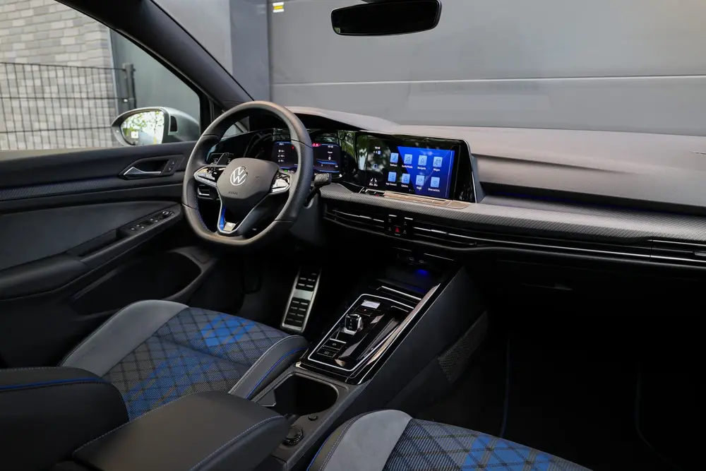 Volkswagen Golf 2.0 TSI R 4Motion | PANO | AKRAPOVIC | DODE uit 2024, foto 19