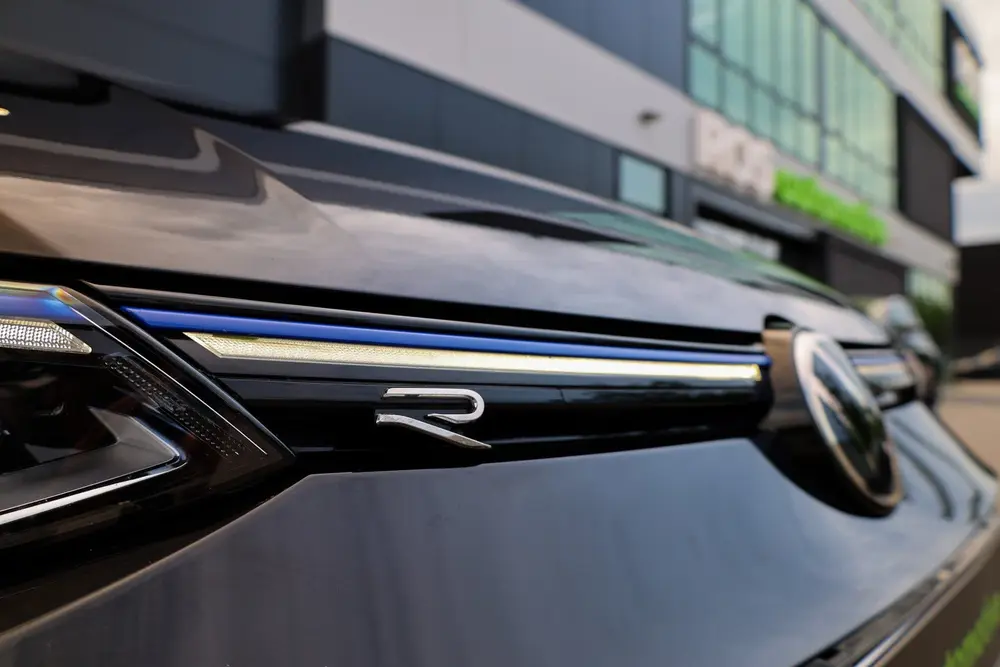 Volkswagen Golf 2.0 TSI R 4Motion | PANO | AKRAPOVIC | DODE uit 2024, foto 6