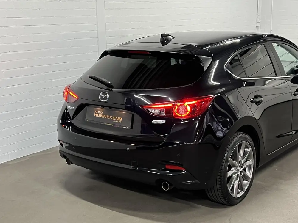 Mazda 3 2.0 SkyActiv-G 120 SkyLease GT Stuur-/stoelverwarmin uit 2019, foto 10