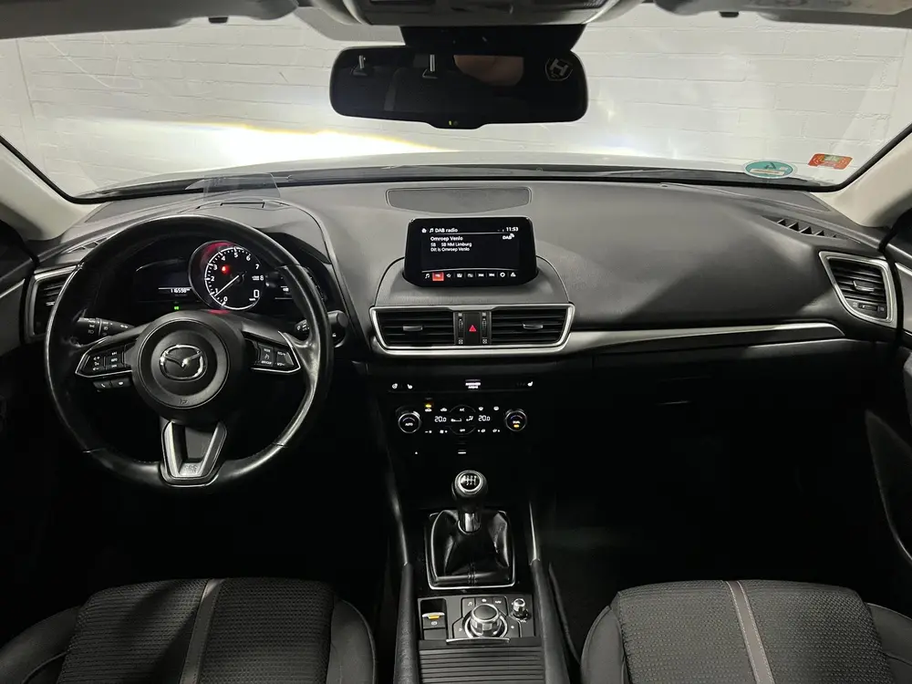 Mazda 3 2.0 SkyActiv-G 120 SkyLease GT Stuur-/stoelverwarmin uit 2019, foto 3