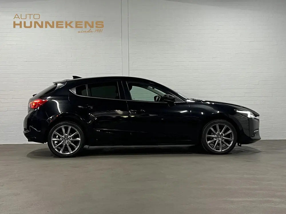 Mazda 3 2.0 SkyActiv-G 120 SkyLease GT Stuur-/stoelverwarmin uit 2019, foto 9