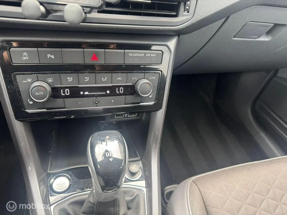 Volkswagen T-Cross 1.0 TSI Life uit 2019, foto 19