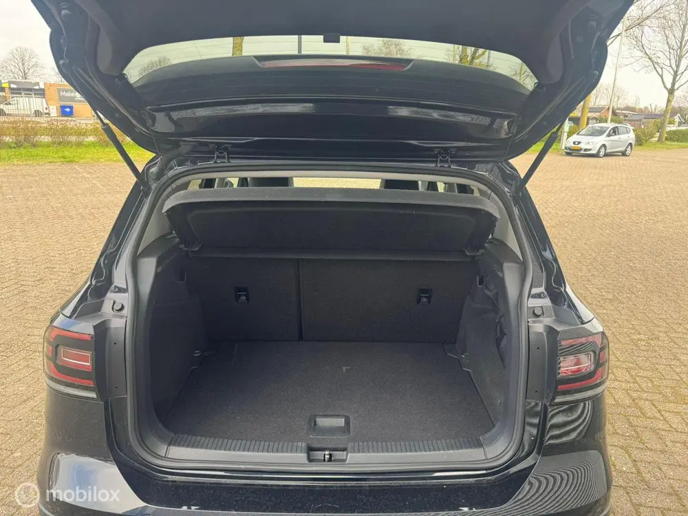 Volkswagen T-Cross 1.0 TSI Life uit 2019, foto 7