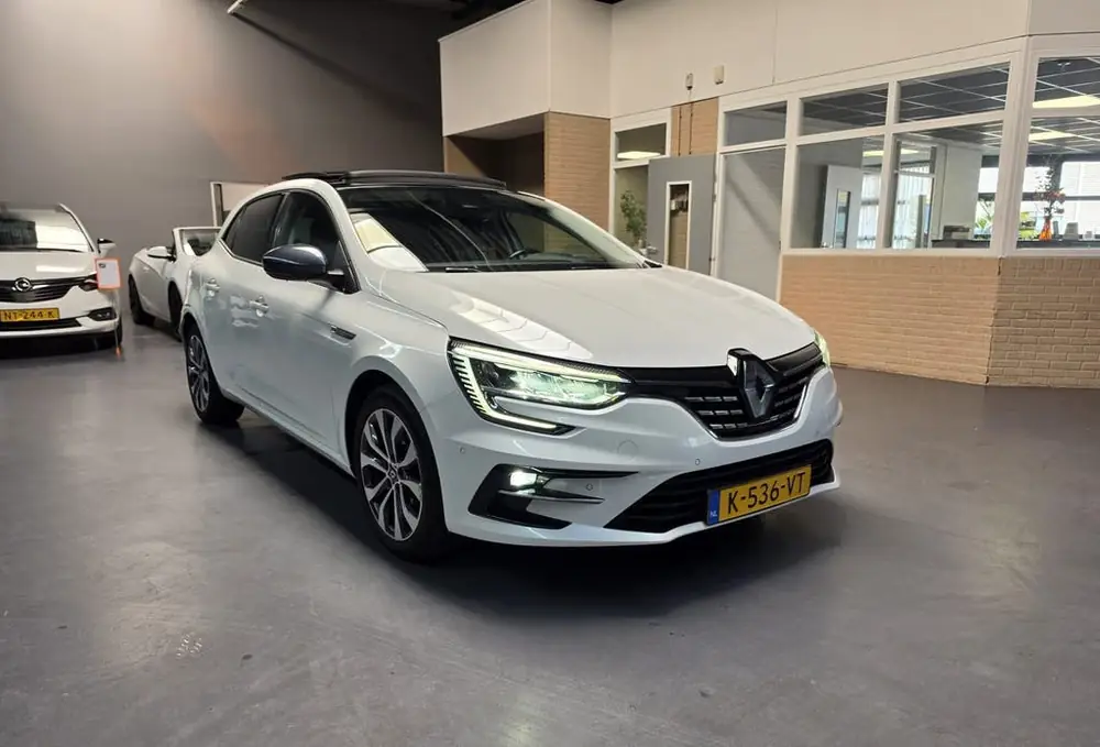 Renault Mégane 1.3 TCe Business Edition One FACE LIFT CAMER uit 2021, foto 3