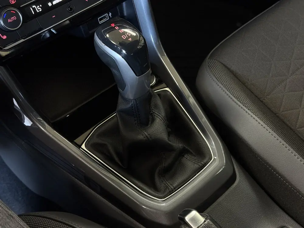 Volkswagen T-Cross 1.0 TSI 115pk DSG Style | Navigatie | Dod uit 2019, foto 4