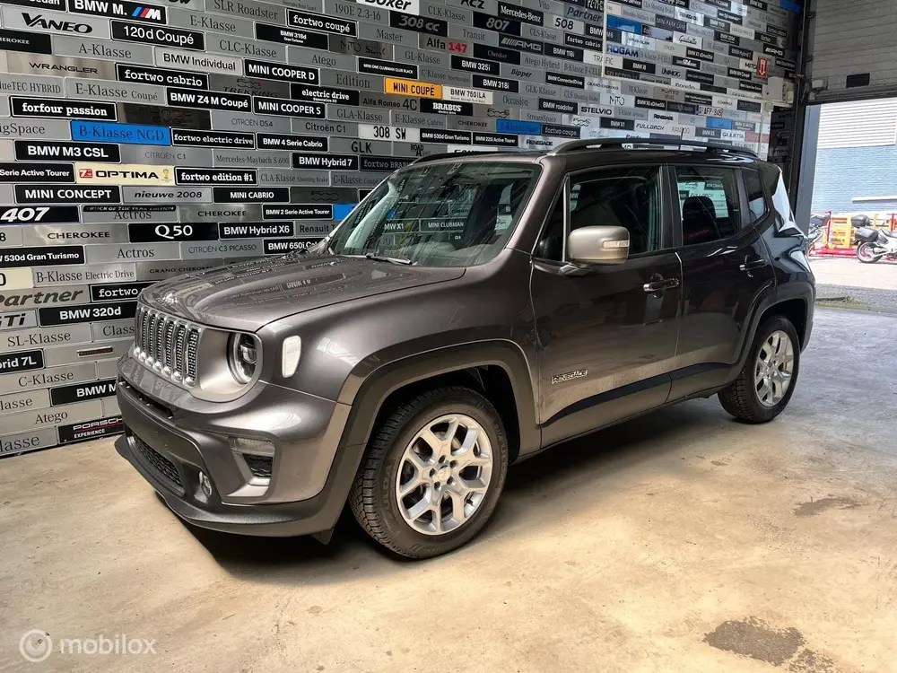 Jeep Renegade 1.3T Limited Automaat, Pano, Apple Carplay uit 2019