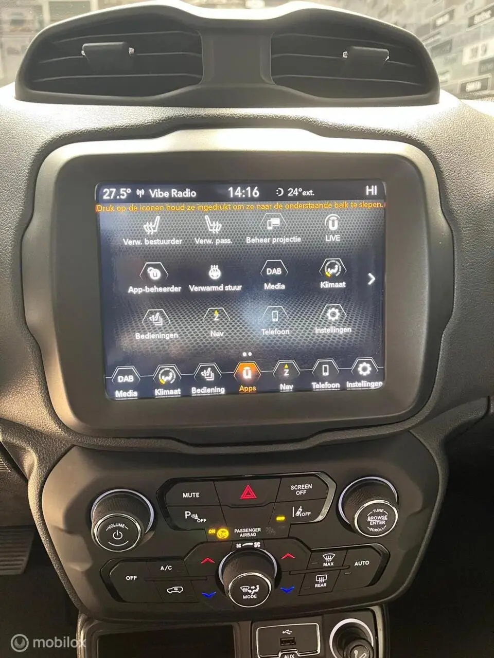 Jeep Renegade 1.3T Limited Automaat, Pano, Apple Carplay uit 2019, foto 10