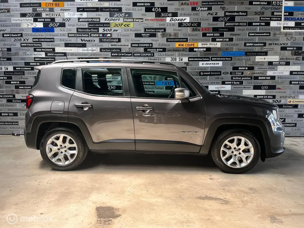 Jeep Renegade 1.3T Limited Automaat, Pano, Apple Carplay uit 2019, foto 4