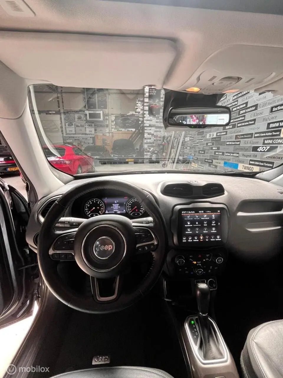 Jeep Renegade 1.3T Limited Automaat, Pano, Apple Carplay uit 2019, foto 8