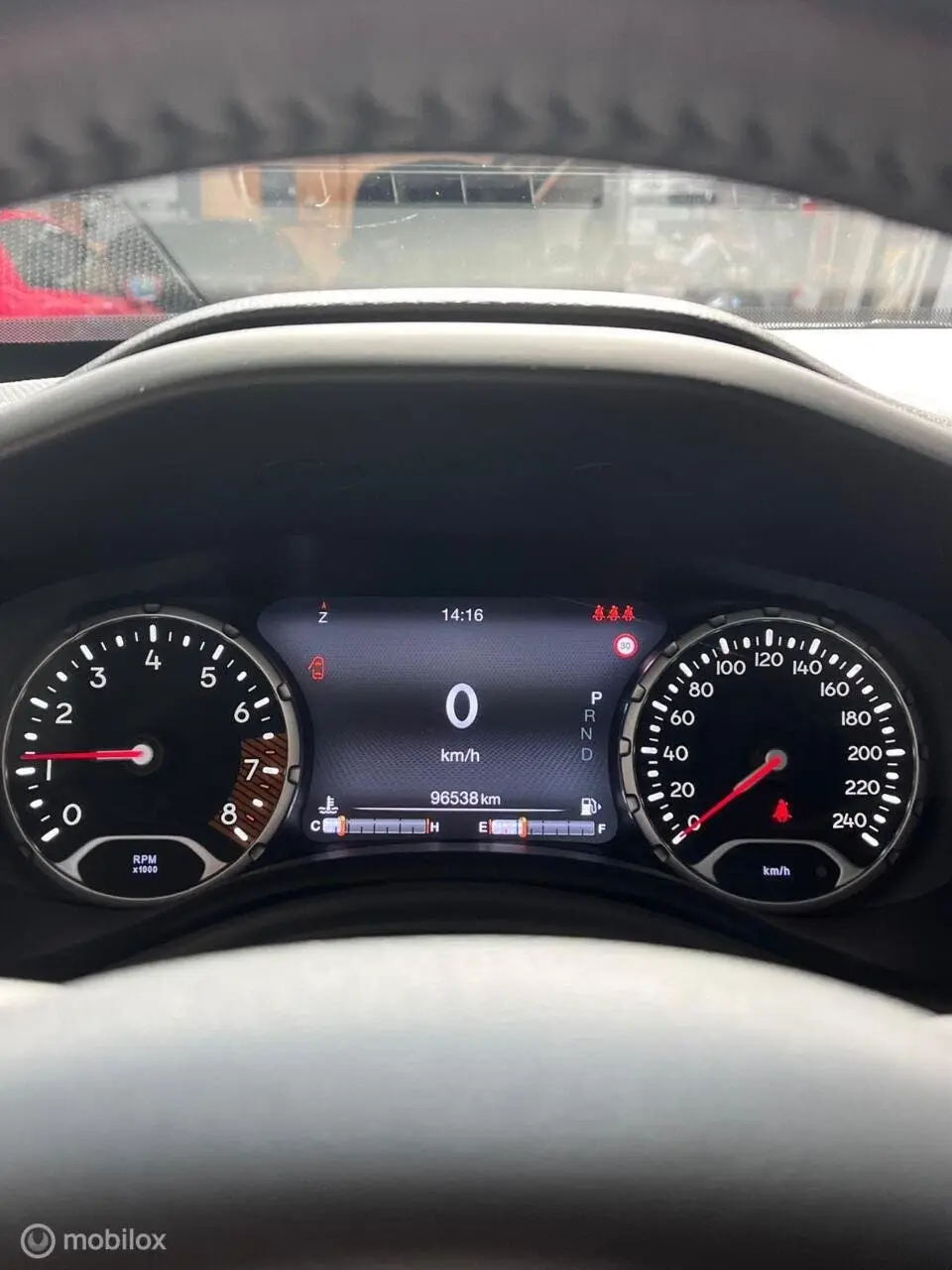 Jeep Renegade 1.3T Limited Automaat, Pano, Apple Carplay uit 2019, foto 9