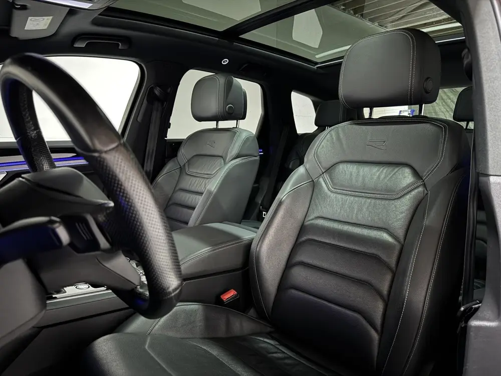 Volkswagen Touareg 3.0 TSi eHybrid 4MOTION R-Line Pano Lapiz uit 2020, foto 19