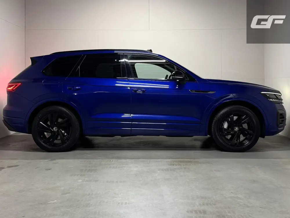 Volkswagen Touareg 3.0 TSi eHybrid 4MOTION R-Line Pano Lapiz uit 2020, foto 3