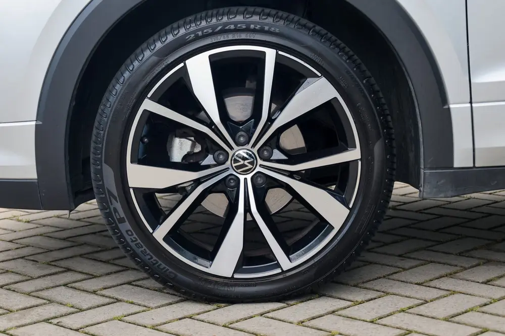 Volkswagen T-Cross 1.0 TSI R-Line Edition | R-LINE | ACC | I uit 2025, foto 8